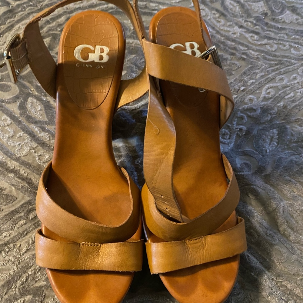 Gianni Bini Women's Brown Leather Sandals